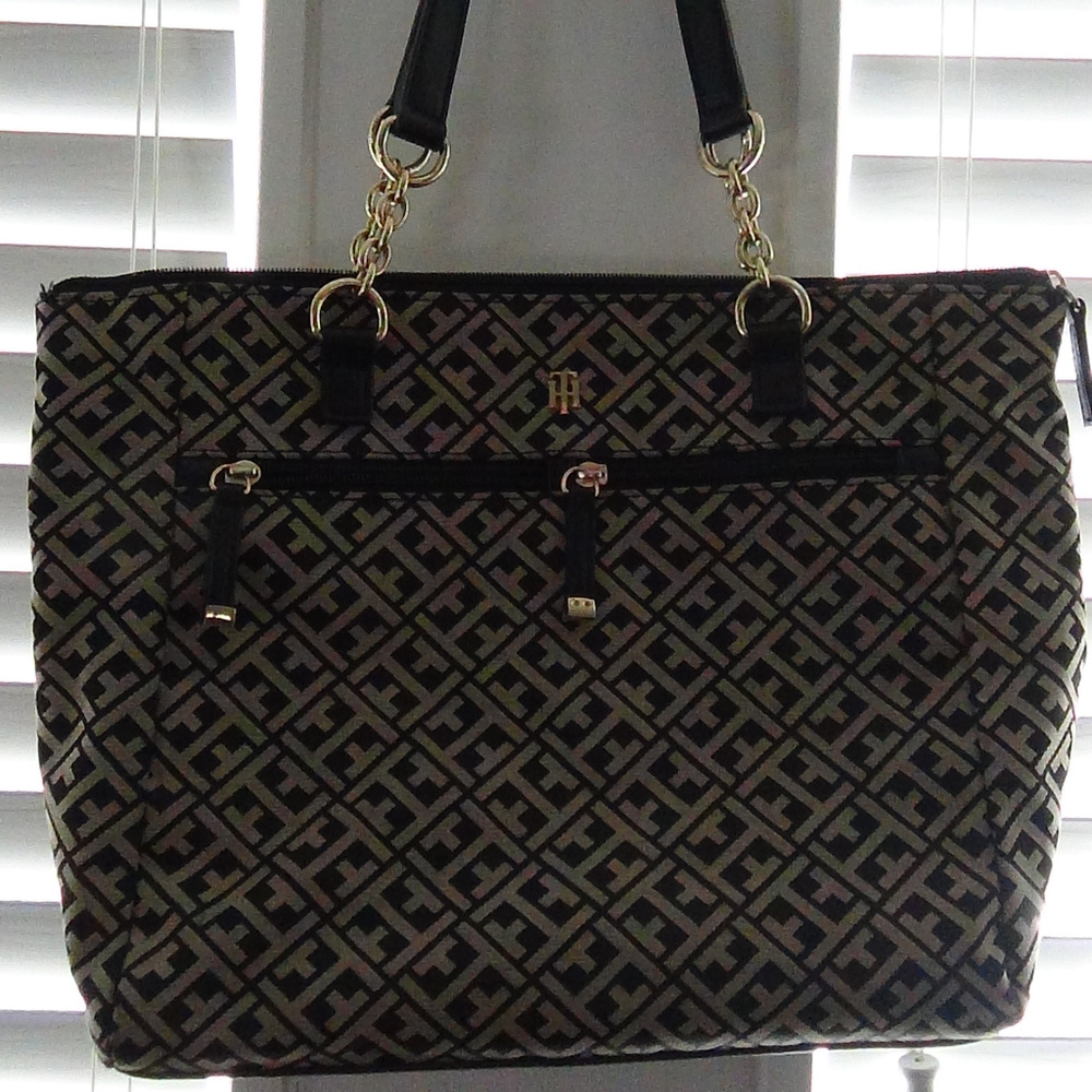 Tommy Hilfiger handbag